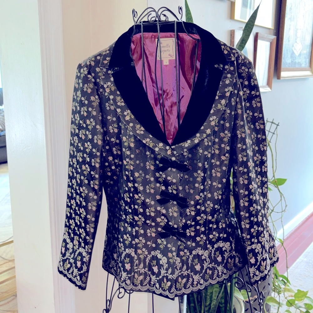 NANTTE LEPORE JACKET blazer velvet trim tapestry vintage made USA size 8 flowers